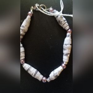 Paper beads string bracelet